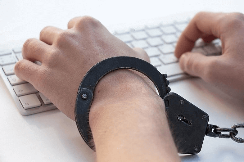Будьте осторожными при общении в видеочатах